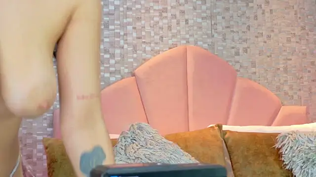 AshleyBaker1 Pertunjukan Webcam