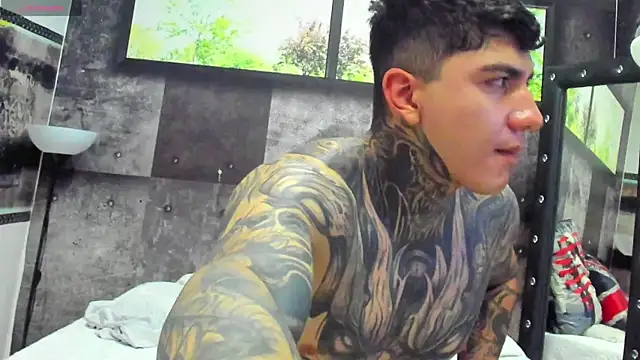 Gury_tattoo 在線直播表演