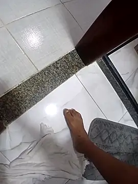 morenoroludo777 Webcam Show