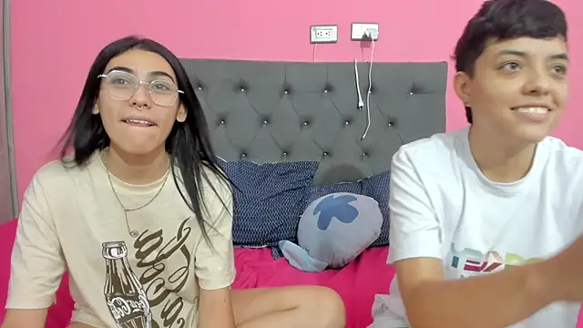 ariloe_quintero's Live XXX Chat