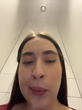 XXX chat uživo modela Holly_Play