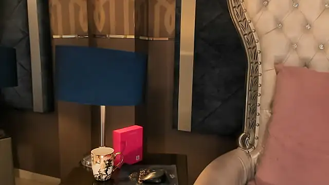 แชท XXX สดของ Amanda_Ferrer_