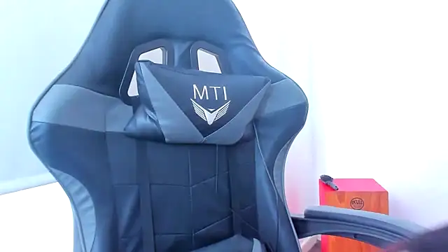 SophieLennox: онлайн-секс-чат