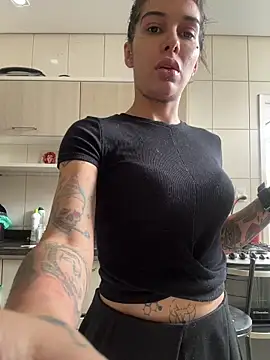 XXX chat uživo modela Nikatsu