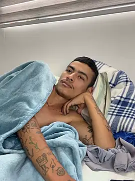 sorry-mom69's Live XXX Chat