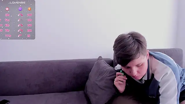 Tenderly_Couple's Live XXX Chat