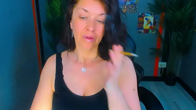 AnaMills' Live XXX Chat