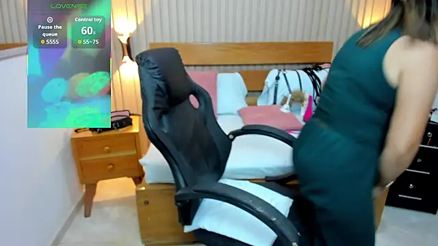 luciana_ballesteros_ Adlı Modelin Canlı XXX Sohbeti