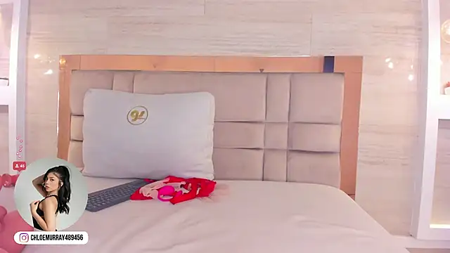 chloe_murray: онлайн-секс-чат