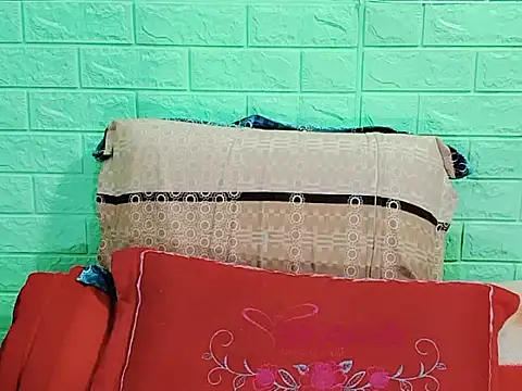 Minzcute Adlı Modelin Canlı XXX Sohbeti