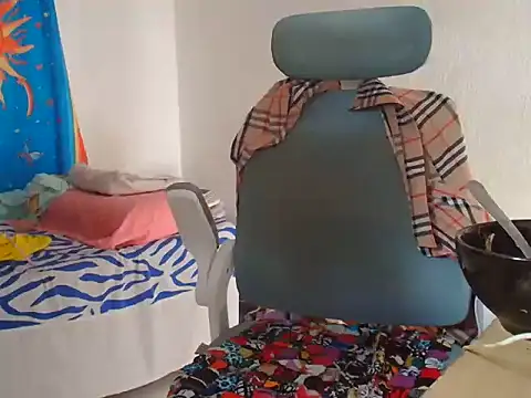 Sassa_69 élő XXX-chatje