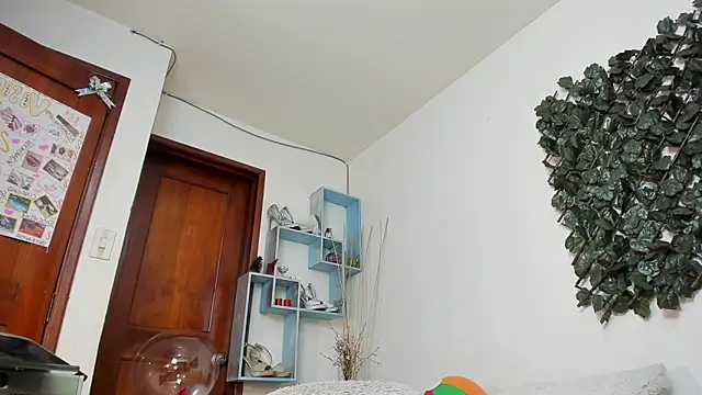 DestinyHills Chat XXX in diretta