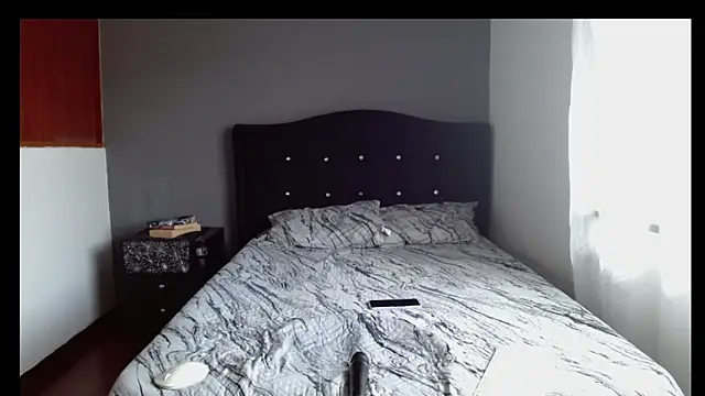 Emilia_1995: απευθείας συνομιλία ΧΧΧ