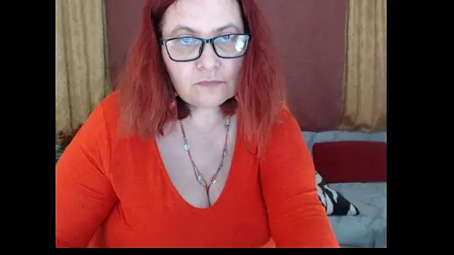 PlayfullMature Chat XXX in diretta