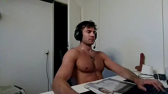 alpha-hunk Live XXX-Chat