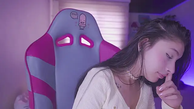 Rebecah_1 Chat XXX in diretta