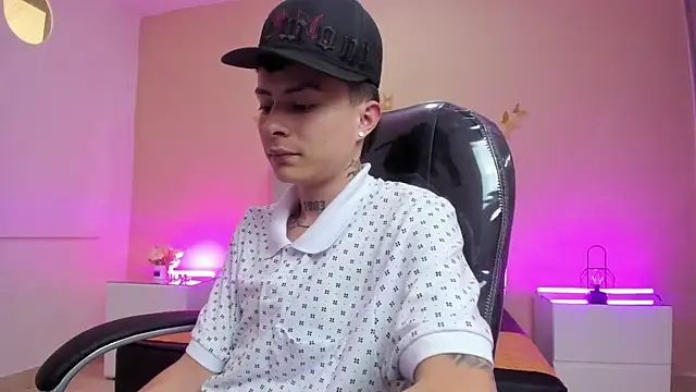 Nascary_Fox Pertunjukan Webcam