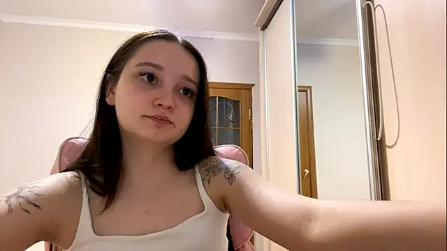 TrulaPhay: онлайн-секс-чат