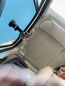 Gatitacarlita Adlı Modelin Canlı XXX Sohbeti