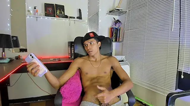 xxKamadevaxx 在線直播表演