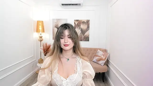 AnneTLi élő XXX-chatje