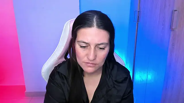 Saskyaa Live XXX Chat