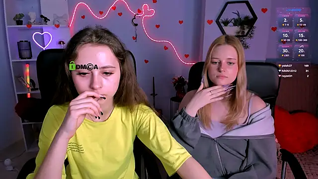 rebecca_smile Adlı Modelin Canlı XXX Sohbeti