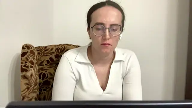 SofiaTease Chat XXX live