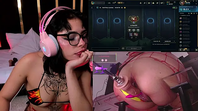 Nyveth Live XXX-Chat