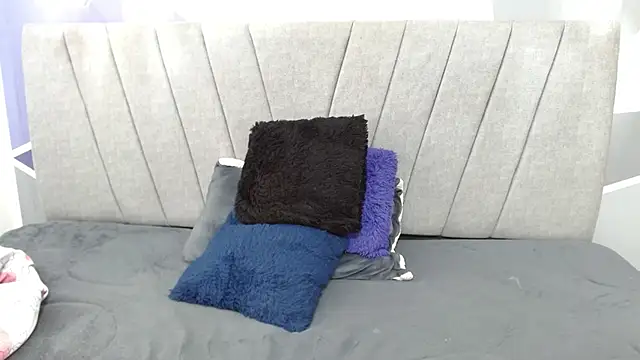 luna_merie élő XXX-chatje