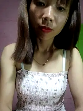 AmyLinee01 Show Webcam