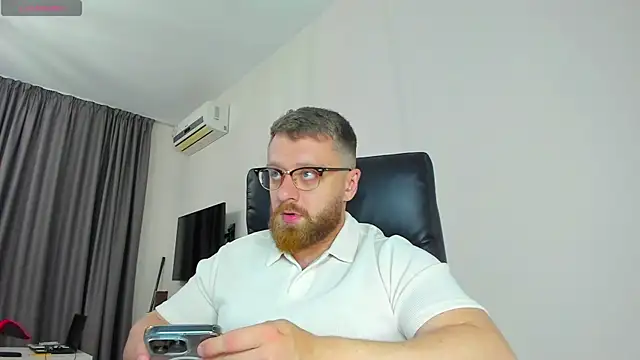 Webkamerová show Findom_guy