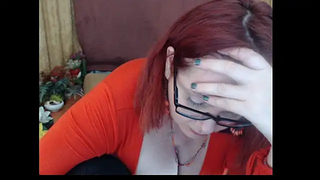 دردشة PlayfullMature الجنسية المباشرة