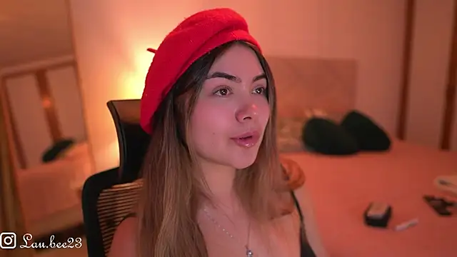 دردشة Lau_Bee الجنسية المباشرة