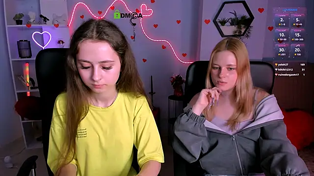 rebecca_smile Chat XXX in diretta