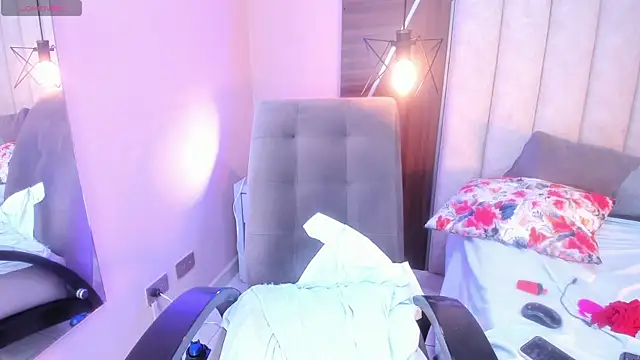 Вебкам-шоу CAROLYNFOSTER