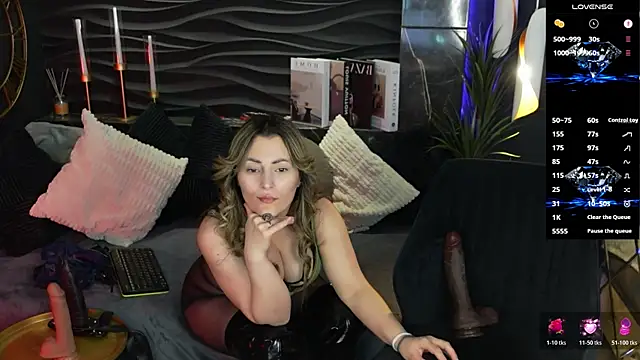 KylieMellow's Live XXX Chat