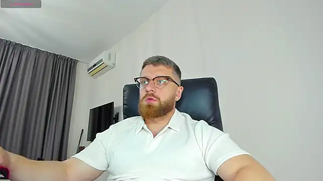 Chatroom XXX en direct de Findom_guy