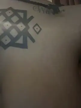 nickytheehawtie Adlı Modelin Canlı XXX Sohbeti