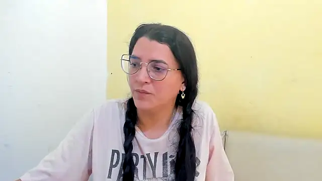 MARILYN_GARCIA: онлайн-секс-чат