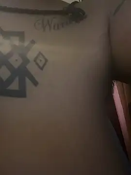 XXX chat uživo modela nickytheehawtie