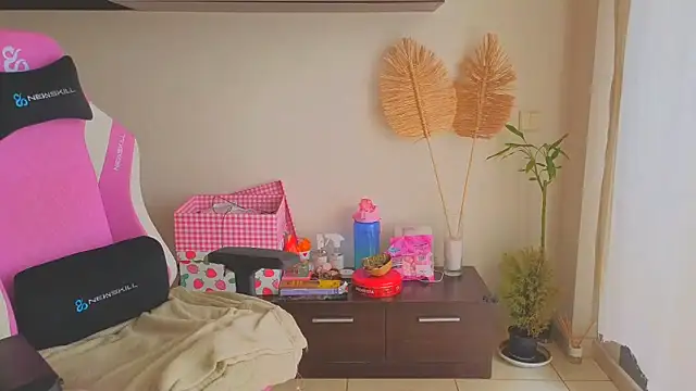 tatii222's Live XXX Chat