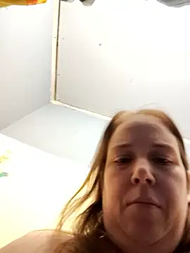 Czat XXX na żywo – 023thickandjuicy07