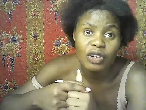 princess-maira Adlı Modelin Web Kamerası Şovu