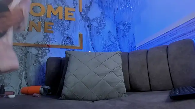 Adonis_hot Adlı Modelin Web Kamerası Şovu