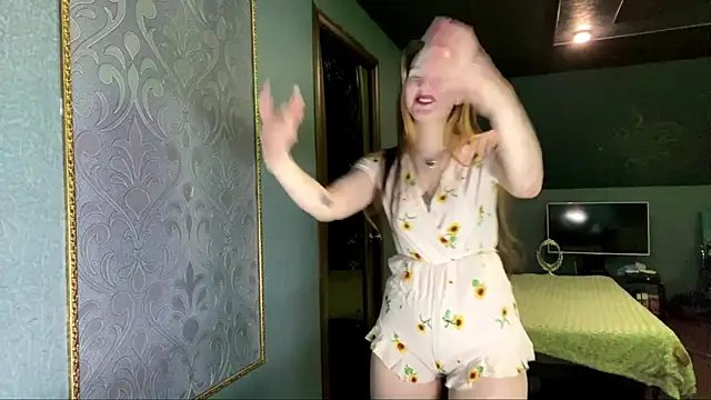 CarmelaLiebherr's Live XXX Chat