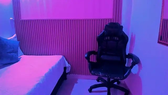 amara_queen_ Chat XXX in diretta