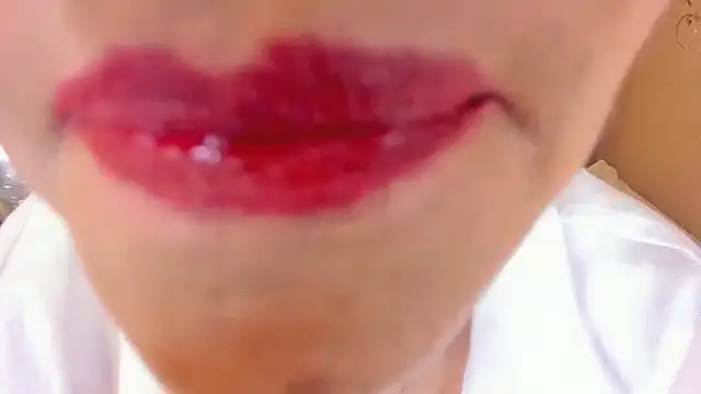 Celeste_Baker_ Adlı Modelin Canlı XXX Sohbeti