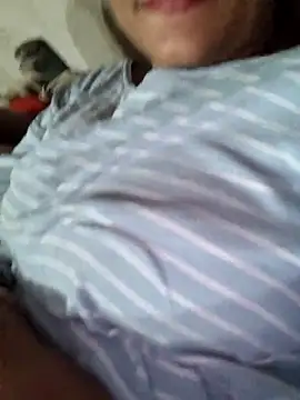 couple_71: διαδικτυακό σόου στην κάμερα