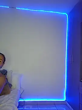 Pertunjukan Kamera Web Foxylisaflores